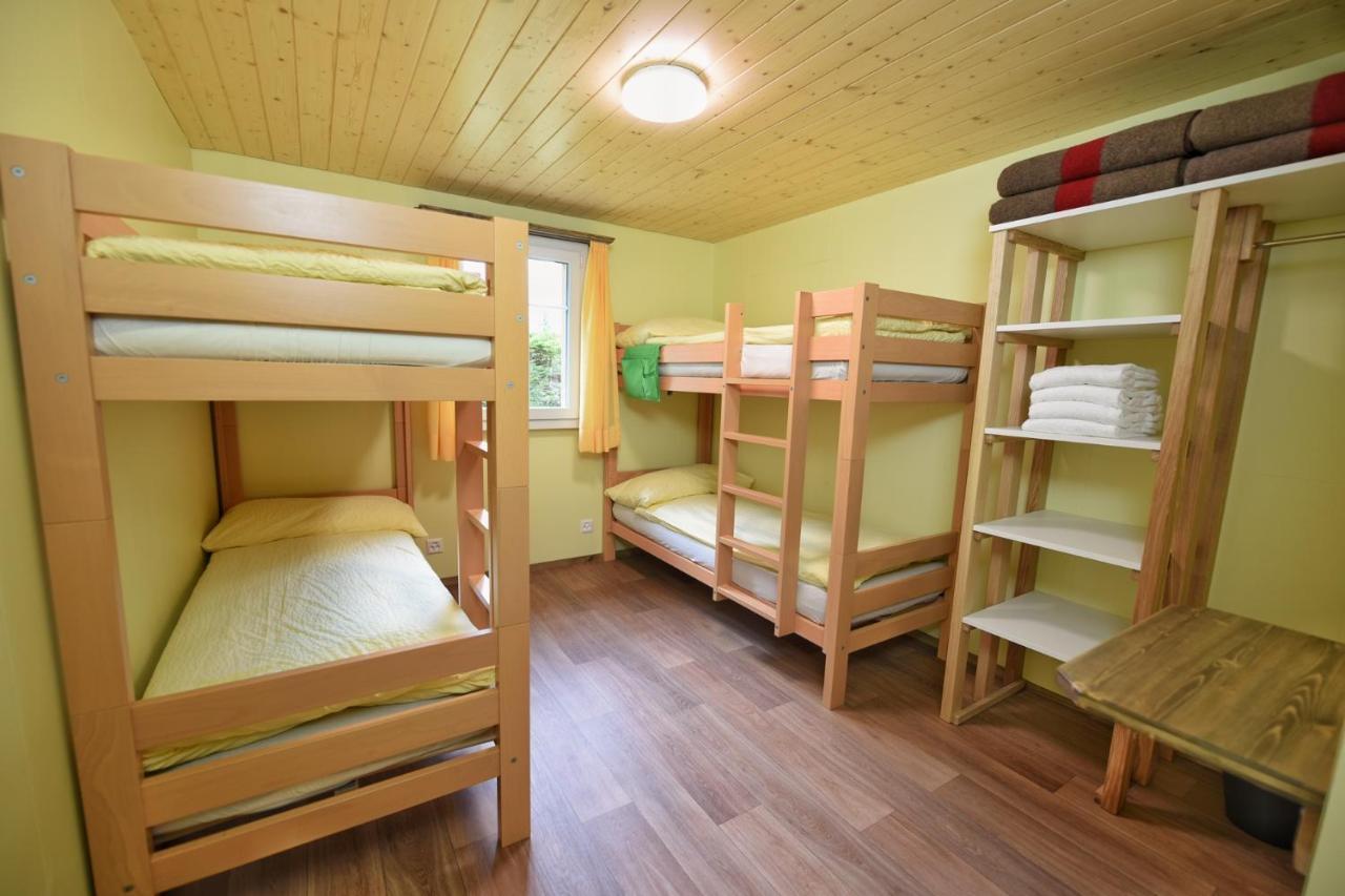 Hostel Schutzenbach Backpackers For Adults 18-35 Lauterbrunnen Exteriér fotografie
